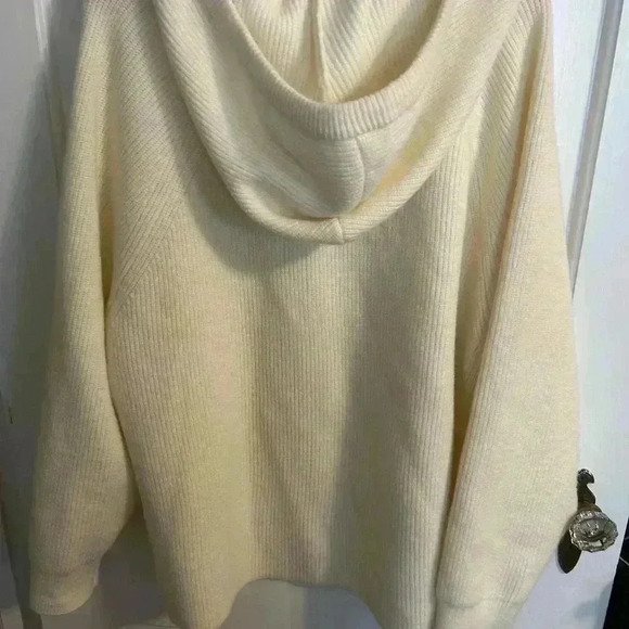 Cyrus pull over hooded sweater ivory color size xl - Picture 5 of 7